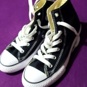 Kids converse from journeys